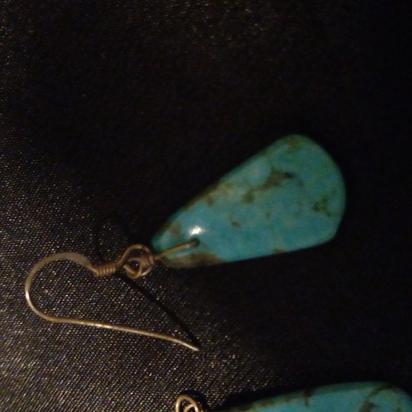 Turquois and sterling silver earrings. - Picture 2 of 2